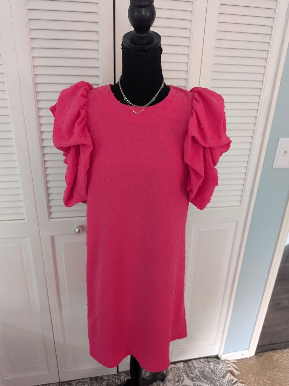 THML Dress Women's M Hot Pink Swiss Dot Lined Ruffle Puff Sleeve Mini Barbie